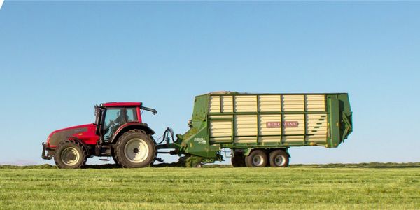 Landwirtschaftsreifen in Pöllau